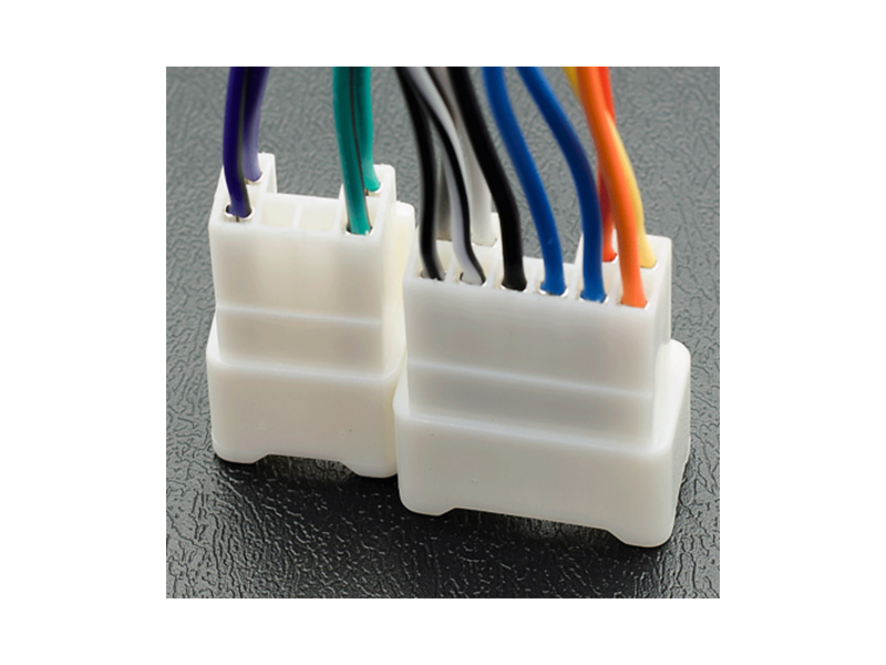 קונקטור/צמת חוטים לרדיו