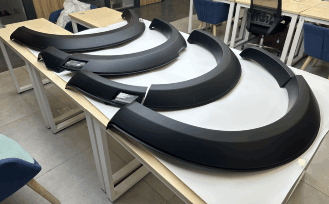 כנפונים פורד ריינג׳ר 2023 (עם נורת לד)