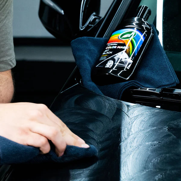 ווקס לרכב שחור Turtle Wax Color Magic Black