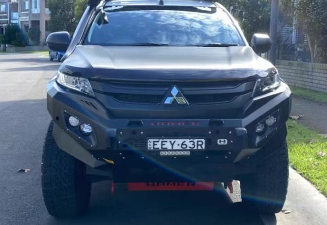 מגן יתושים Falcon למיצובישי טרייטון 2019