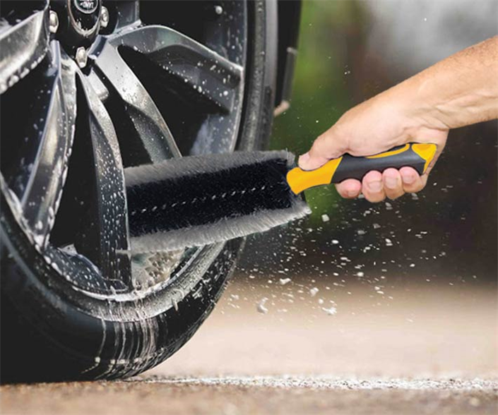 מברשת לניקוי ג'אנטים