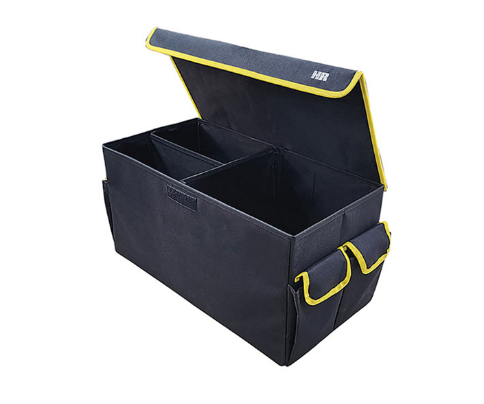 ארגונית סגורה לתא מטען ברכב