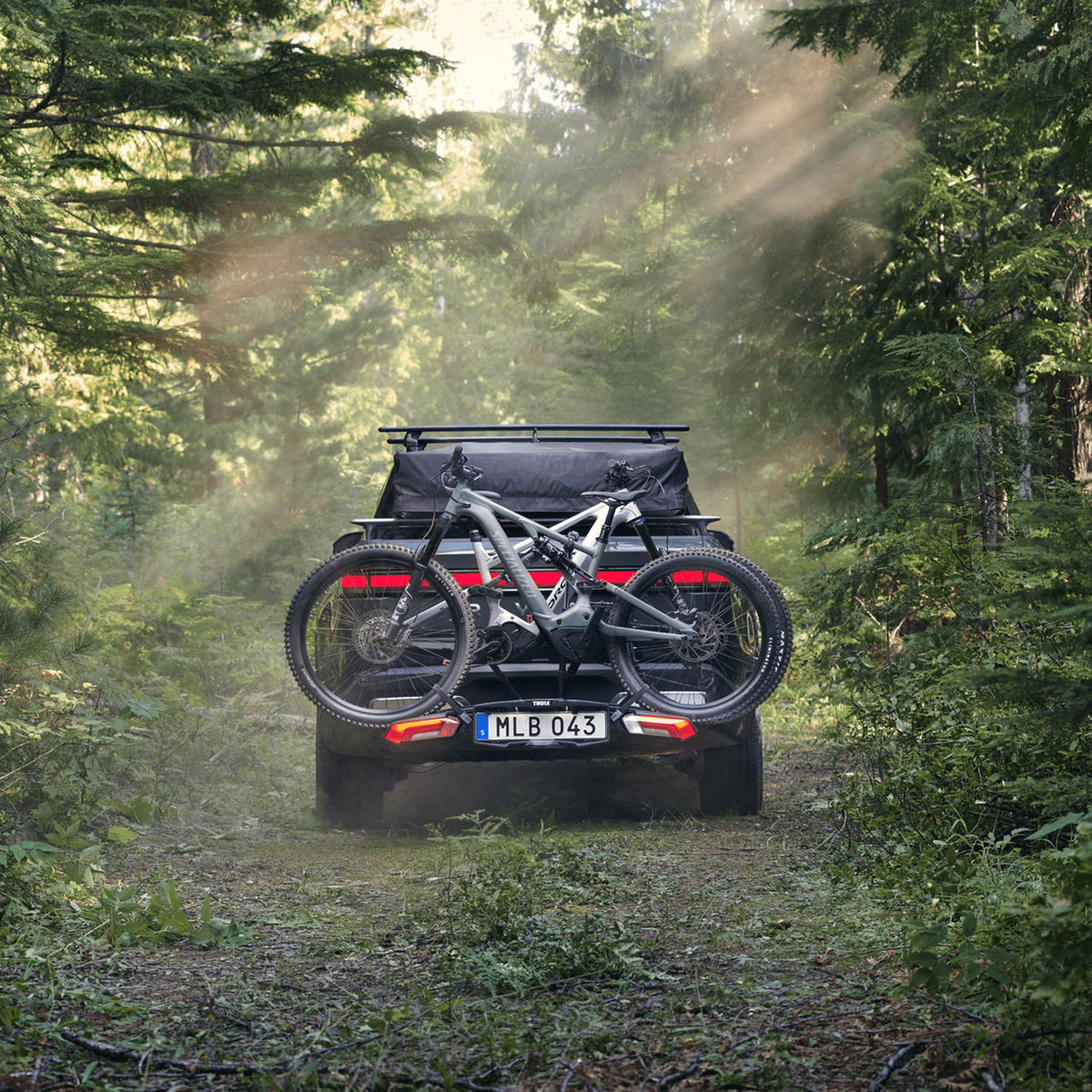 מתקן אופניים על וו גרירה Thule Epos ל-2 אופניים (מתאים לאופניים חשמליות)