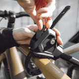 מתקן אופניים על וו גרירה Thule EasyFold 3 945 ל-3 אופניים (מתאים לאופניים חשמליות)