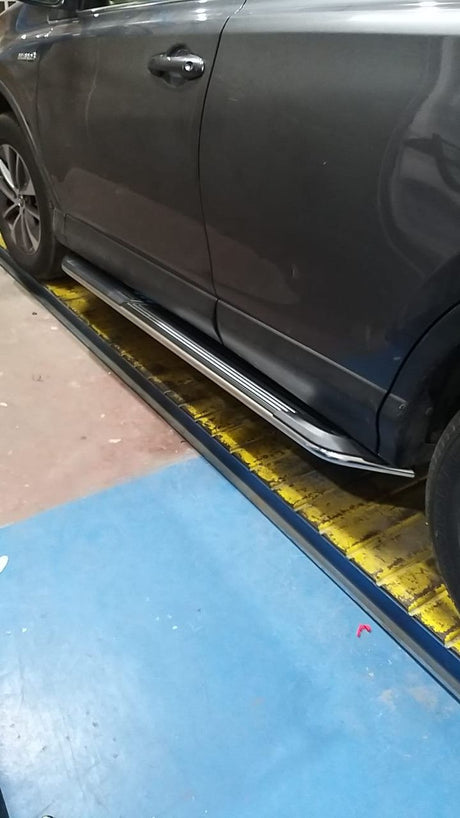 סט מדרכות צד לאאודי Q3 משנת 2019