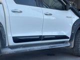 פסיי מגן וקישוט לטויוטה היילקס 2015 OEM