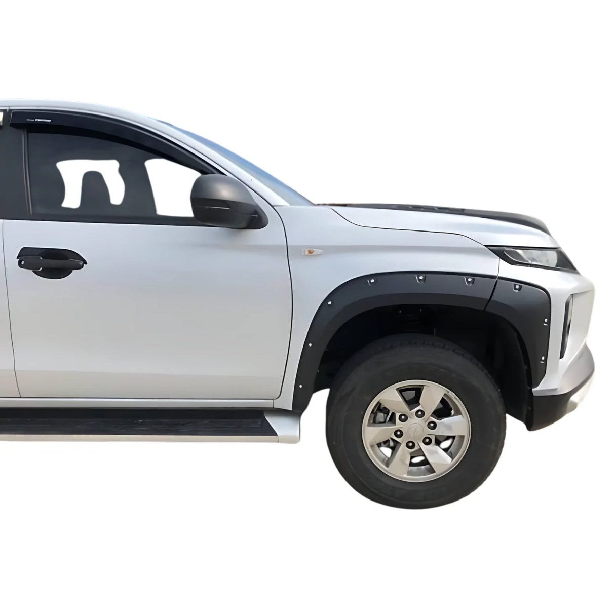 כנפונים מיצובישי L200 2019