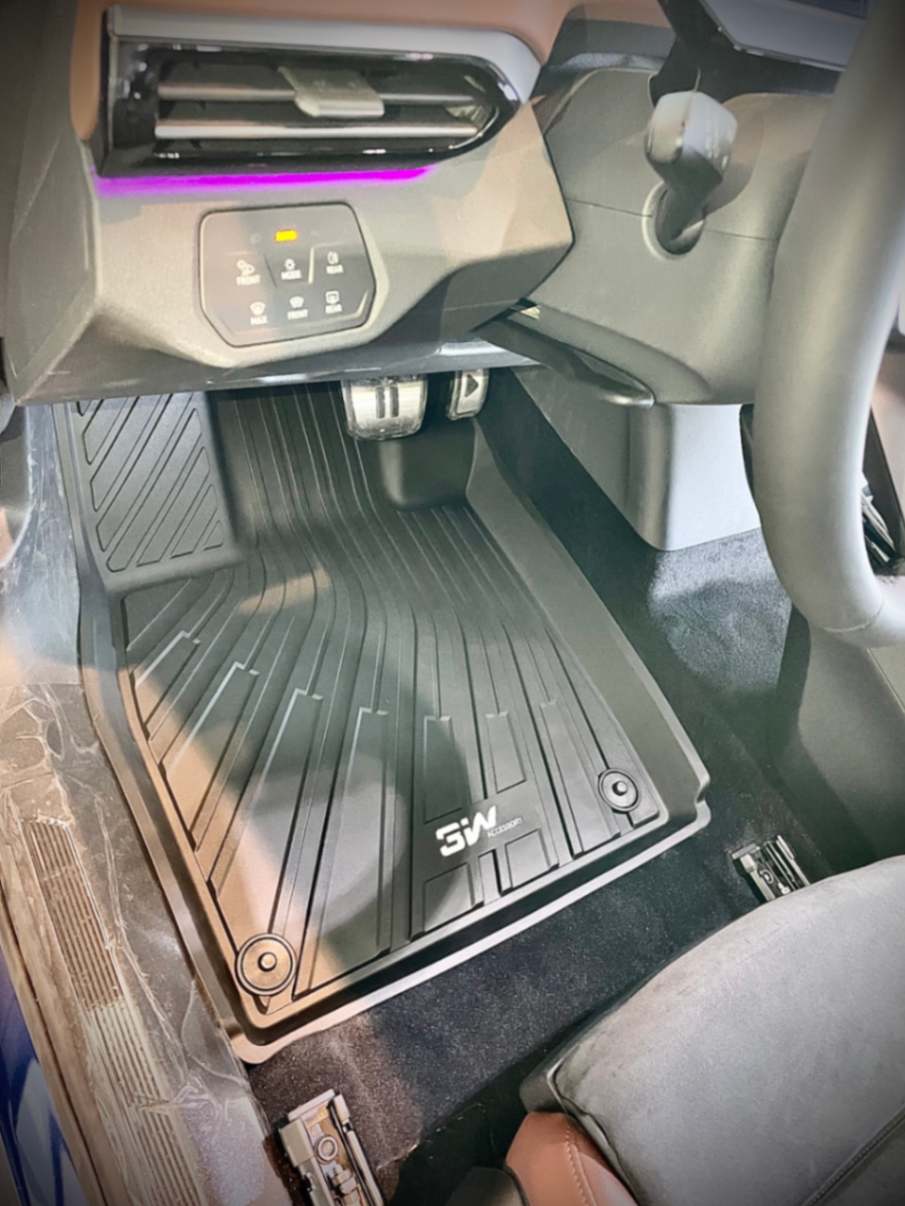 סט שטיחי 3W אאודי Q4 E-tron 2026